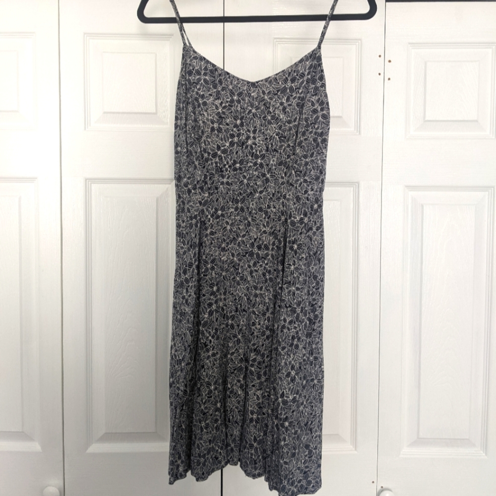 Old Navy Fit & Flare Smocked Cami Dress | Medium
